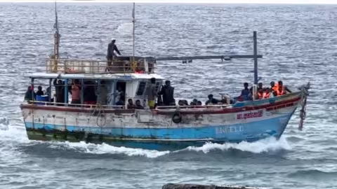 Un autre bateau avec des clandestins à bord intercepté : l’océan Indien attire de plus en plus de migrants sri lankais