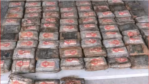 Un bateau bourré de Rs 320 millions de cocaïne échoue aux îles Marshall, sans personne à bord
