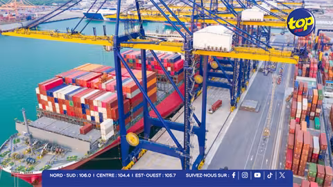 Commerce : les exportations connaissent une hausse de 9,6 % en mars 2025,