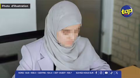 Port du Hijab au travail: ENS Africa nie toute discrimination et maintient sa position malgré les conclusions de l’EOC