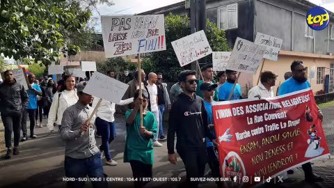 Marche pacifique contre le fléau de la drogue : « Inn ariv ler pou nou bouzer, nou landrwa pe pouri doucement doucement », lance l'Union des Associations Religieuses de La Rue Couvent de Lorette
