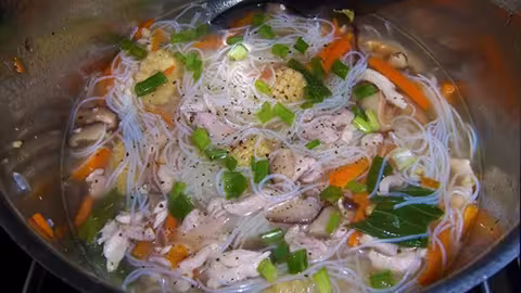 Recette : Meefoon à la  mauricienne