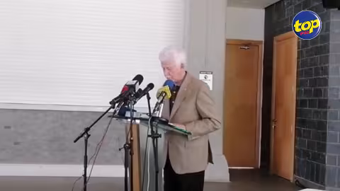 Appel à tous les élus de l’opposition de démissionner en bloc : « Nous sommes contre pour trois raisons », affirme Paul Bérenger