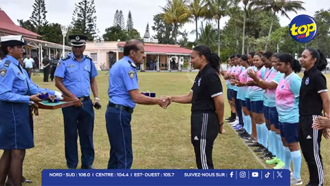 Tournoi des Vétérans de la Police : la SMF s’impose et le football féminin applaudi