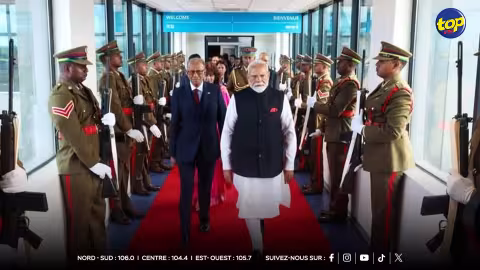 Fin de la visite officielle : Navin Ramgoolam souhaite  Au Revoir à Narendra Modi 