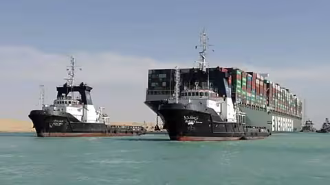 Blocage du canal de Suez : l’Egypte réclame 900 millions de dollars, l’Ever Given saisi