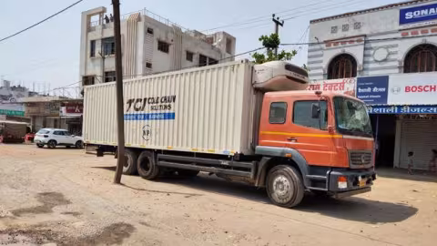 Inde : un camion transportant Rs 150 000 de vaccin abandonné, le chauffeur a disparu